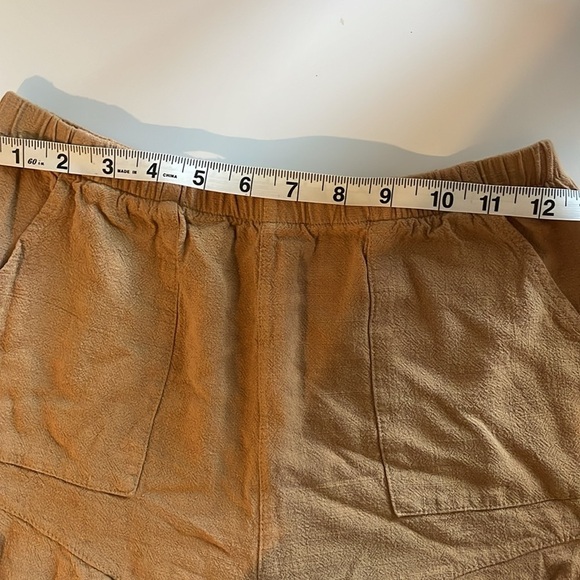 Umgee Tan Linen Ruffle Mini Pull On Elastic Waist Shorts - Picture 7 of 8